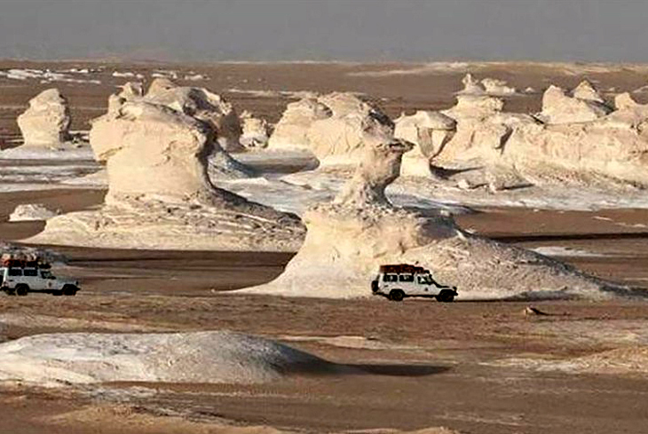 Egypt Oasis White Desert_eeb12_lg.jpg